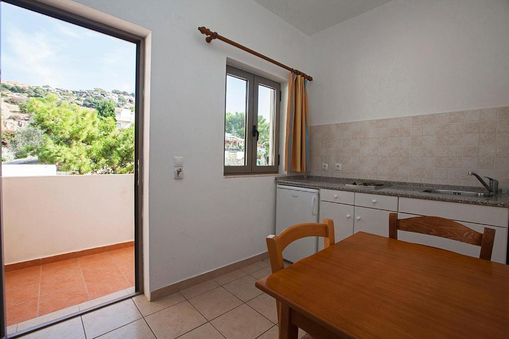 Apostolis Hotel Apartments Πεύκος Εξωτερικό φωτογραφία